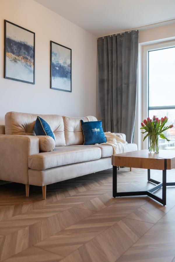 Lotte Apartment - Parking Podziemny, Osiedle Strzezone Гливице Экстерьер фото